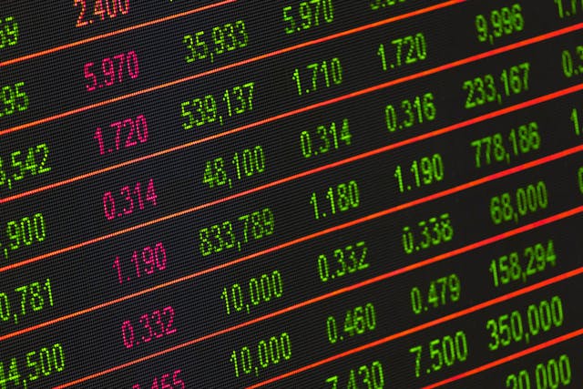 Invertir en empresas con una larga trayectoria en el mercado